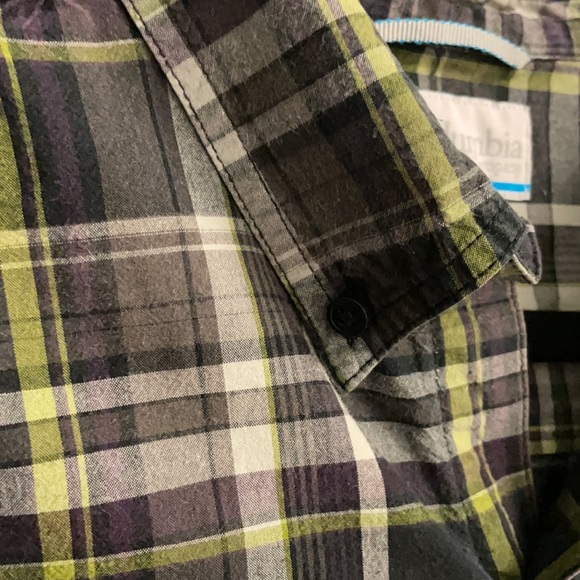 Men’s Columbia Plaid Button Down - Picture 5 of 5